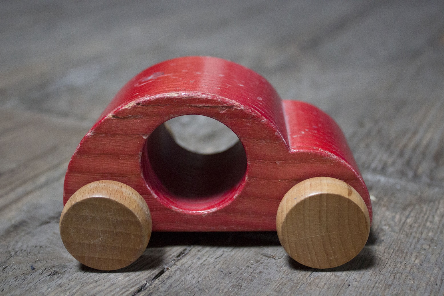 red-wooden-car